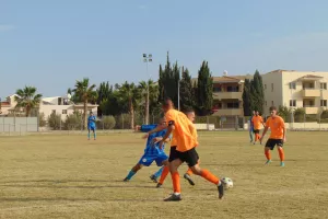 (Φώτος) Μισή ντουζίνα γκολ και ισοπαλία στα Μανδρία  