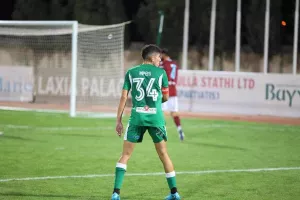 Ντεμπούτο για Μπέη 