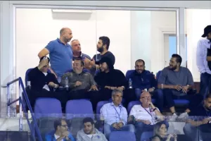 (ΑΝΟ) Στο προεδρικό BOX ο Έλληνας πλοιοκτήτης Χάρης Βαφειάς και Αντώνης Φανιέρος Jr