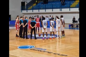 (Bίντεο) Μονόλεπτος σιγή εις μνήμη της Ρέας Παπαγεωργίου