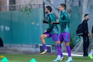 (Φώτος kerkida) Έφυγαν από Αρένα... και ζέσταμα στο βοηθητικό
