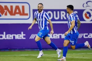 Ανόρθωση-ΑΕΛ: Η "Κυρία" είναι ΕΔΩ με Λόπες! (Φώτος)