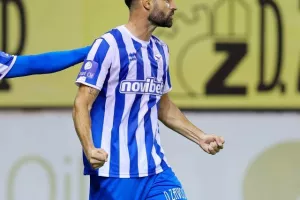 Ανόρθωση-ΑΕΛ: Η "Κυρία" είναι ΕΔΩ με Λόπες! (Φώτος)