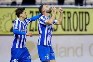 Ανόρθωση-ΑΕΛ: Η "Κυρία" είναι ΕΔΩ με Λόπες! (Φώτος)