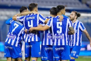 Ανόρθωση-ΑΕΛ: Η "Κυρία" είναι ΕΔΩ με Λόπες! (Φώτος)