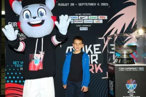 (ΦΩΤΟΣ) Μαζί...με το τρόπαιο του EuroBasket 