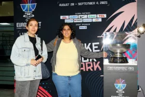 (ΦΩΤΟΣ) Μαζί...με το τρόπαιο του EuroBasket 