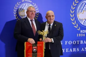 Η εορταστική εκδήλωση για τα 90χρονα της ΚΟΠ (Φώτος)