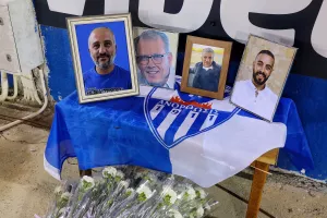 Συγκινητική στιγμή στο "ΠΑΠ" (Φώτος)
