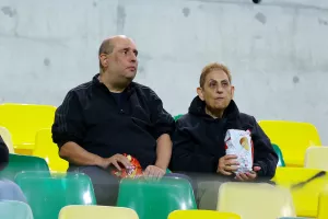 (ΦΩΤΟΣ) Ο κόσμος στο "ΑΕΚ Αρένα"