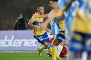 Πάφος-ΑΠΟΕΛ: Στο +11 από τους "γαλαζοκίτρινους" με γκολ στο... φινάλε!