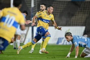 Πάφος-ΑΠΟΕΛ: Στο +11 από τους "γαλαζοκίτρινους" με γκολ στο... φινάλε!