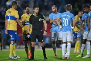 Πάφος-ΑΠΟΕΛ: Στο +11 από τους "γαλαζοκίτρινους" με γκολ στο... φινάλε!
