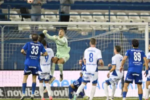 Απόλλωνας με 5-1 και 4-5!