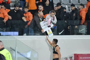 Του έκανε το χατίρι…  