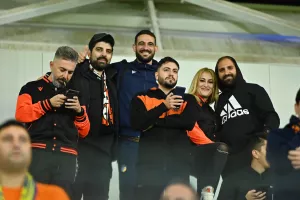 (Φώτος) Ο κόσμος στο "Αλφαμέγα"