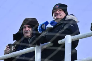 (Φώτος) Ο κόσμος στο παγωμένο... Δασάκι