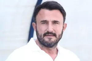 Στην προπόνηση του Άρη ο Καρυπίδης!