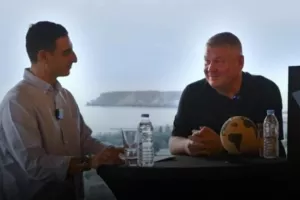 (Βίντεο) Ποδαρικό… με Ντουμπόφ 