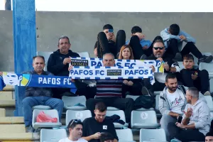 (Φώτος) Ο κόσμος στο Πάφος-ΑΠΟΕΛ