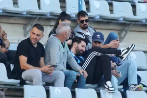 (Φώτος) Ο κόσμος στο Πάφος-ΑΠΟΕΛ