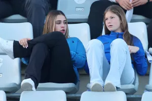 (Φώτος) Ο κόσμος στο Πάφος-ΑΠΟΕΛ
