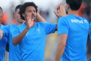 Πάφος-ΑΠΟΕΛ: Στο +11 από τους "γαλαζοκίτρινους" με γκολ στο... φινάλε!