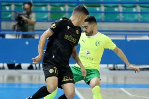 Πέντε στα πέντε η ΑΕΛ