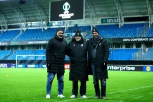 (ΦΩΤΟΣ/ΒΙΝΤΕΟ) Η προπόνηση του ΑΠΟΕΛ στο Molde Stadion 
