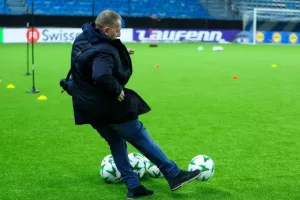 (ΦΩΤΟΣ/ΒΙΝΤΕΟ) Η προπόνηση του ΑΠΟΕΛ στο Molde Stadion 