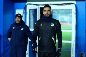 (ΦΩΤΟΣ/ΒΙΝΤΕΟ) Η προπόνηση του ΑΠΟΕΛ στο Molde Stadion 