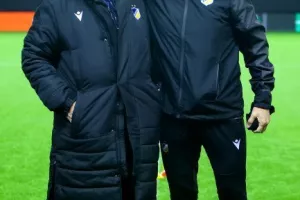 (ΦΩΤΟΣ/ΒΙΝΤΕΟ) Η προπόνηση του ΑΠΟΕΛ στο Molde Stadion 