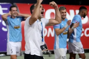 Πάφος-ΑΠΟΕΛ: Στο +11 από τους "γαλαζοκίτρινους" με γκολ στο... φινάλε!