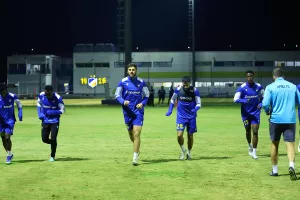 Η τελευταία του ΑΠΟΕΛ πριν τη Φιορεντίνα (Φώτος-Βίντεο Kerkida)