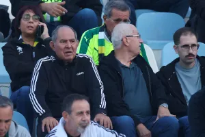 Μαζική παρουσία/ΑΕΚ