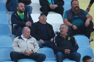Μαζική παρουσία/ΑΕΚ