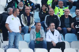 Μαζική παρουσία/ΑΕΚ