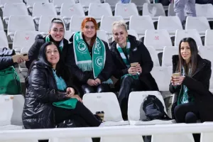 Ο κόσμος της Ομόνοιας στο ΓΣΠ (ΦΩΤΟΡΕΠΟΡΤΑΖ) 