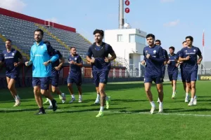 100... κλικς από την προπόνηση της Τρίτης