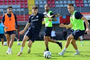 100... κλικς από την προπόνηση της Τρίτης