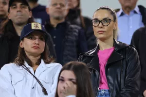 (ΦΩΤΟΣ) Ο κόσμος στο "ΑΕΚ Αρένα"