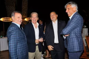 Το δείπνο της ΚΟΠ με κυπριακούς χορούς (Φώτος)