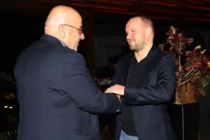 Το δείπνο της ΚΟΠ με κυπριακούς χορούς (Φώτος)