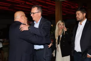 Το δείπνο της ΚΟΠ με κυπριακούς χορούς (Φώτος)
