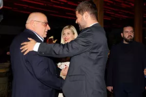 Το δείπνο της ΚΟΠ με κυπριακούς χορούς (Φώτος)