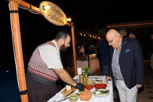 Το δείπνο της ΚΟΠ με κυπριακούς χορούς (Φώτος)
