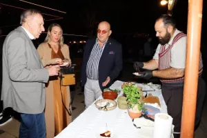 Το δείπνο της ΚΟΠ με κυπριακούς χορούς (Φώτος)