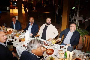Το δείπνο της ΚΟΠ με κυπριακούς χορούς (Φώτος)