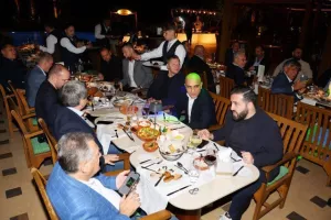 Το δείπνο της ΚΟΠ με κυπριακούς χορούς (Φώτος)
