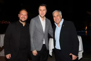 Το δείπνο της ΚΟΠ με κυπριακούς χορούς (Φώτος)